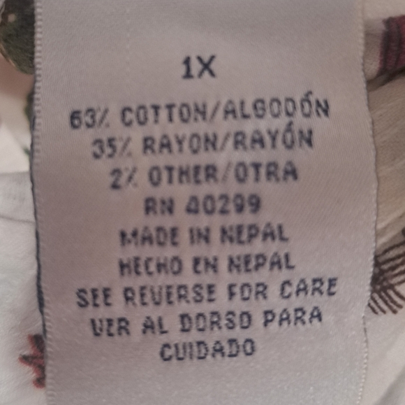 Erika & Co Vintage Falling Leafs Button Down Blouse - Picture 9 of 10